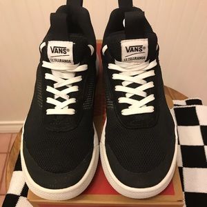 Vans UltraRange Mesh Black. Women size 8.5